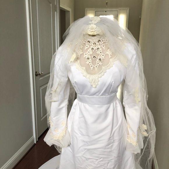 Vintage House of Bianchi Wedding Veil - Picture 5 of 5